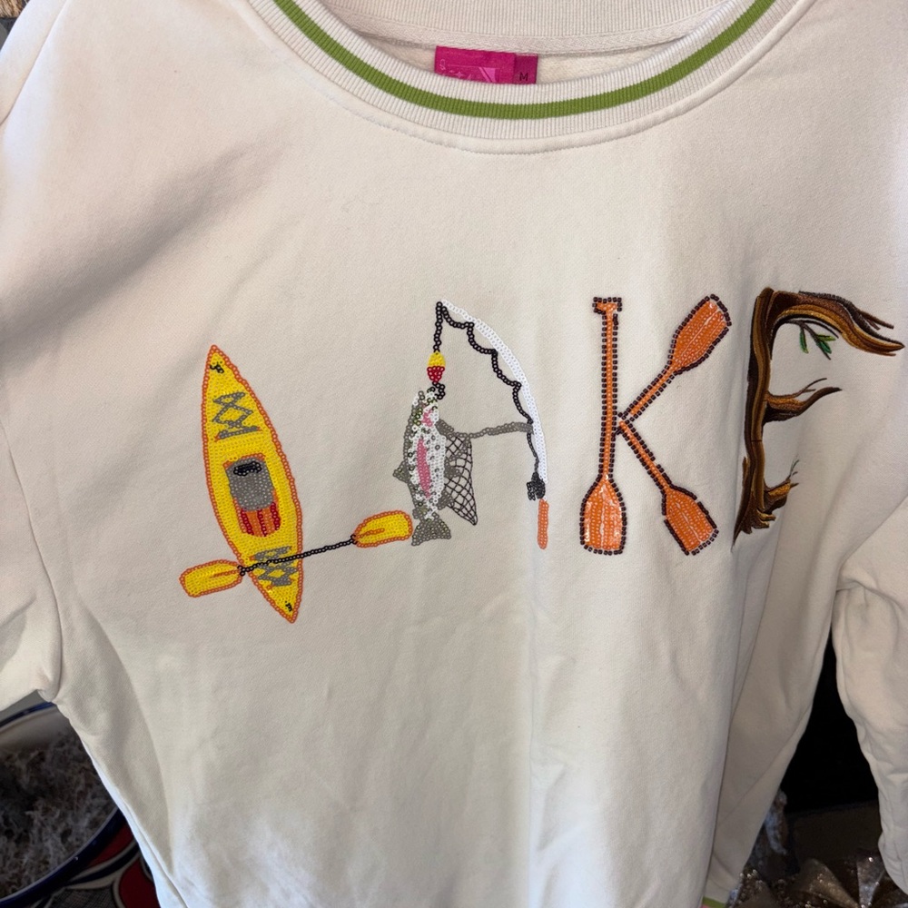 QOS QUEEN OF SPARKLES Medium Sweatshirt